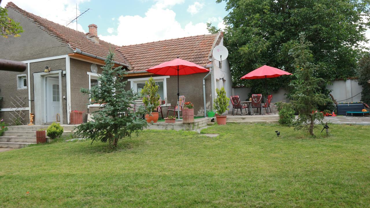 Home Tara Хацег Экстерьер фото