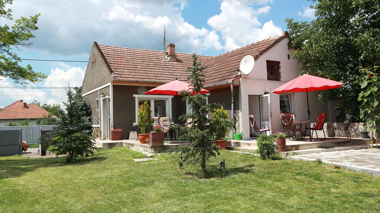 Home Tara Хацег Экстерьер фото